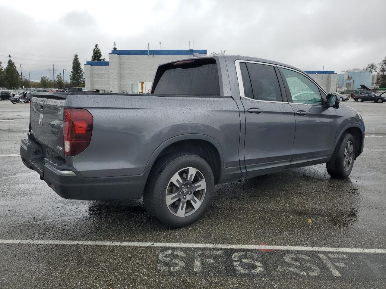 2017 HONDA RIDGELINE - Фото 3