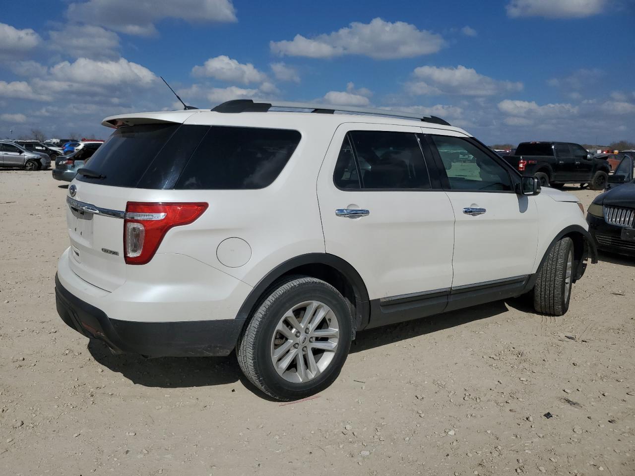 2013 FORD EXPLORER X - Фото 3
