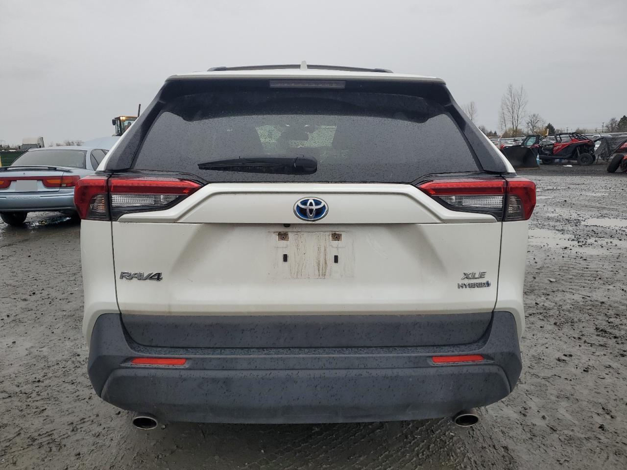 2022 TOYOTA RAV4 XLE P - Image 6