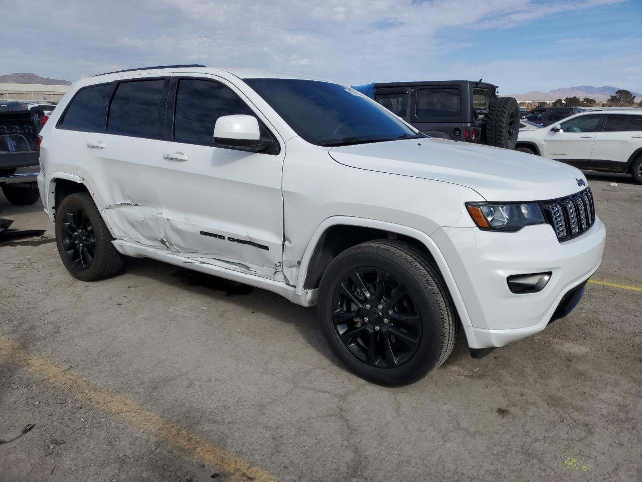 2018 JEEP GRAND CHER - Image 4