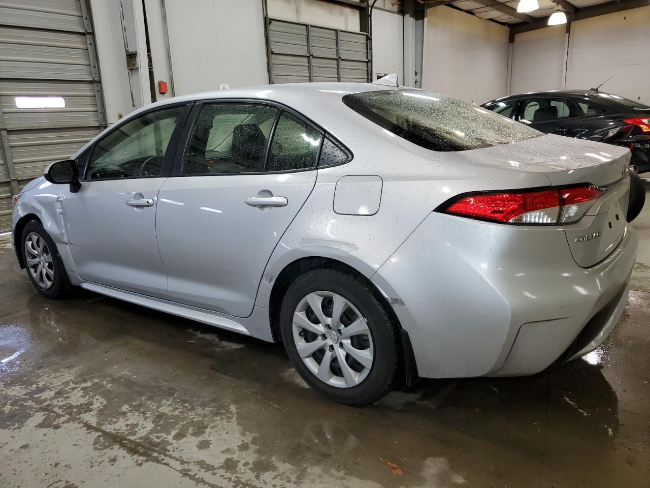 2022 TOYOTA COROLLA LE - Image 2