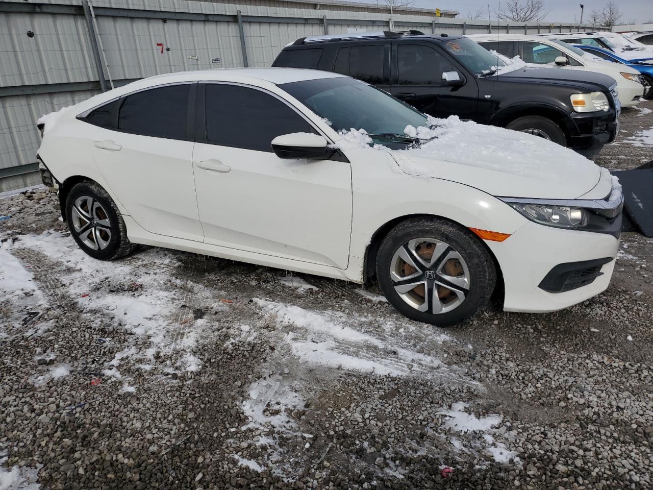 2016 HONDA CIVIC LX - Image 4