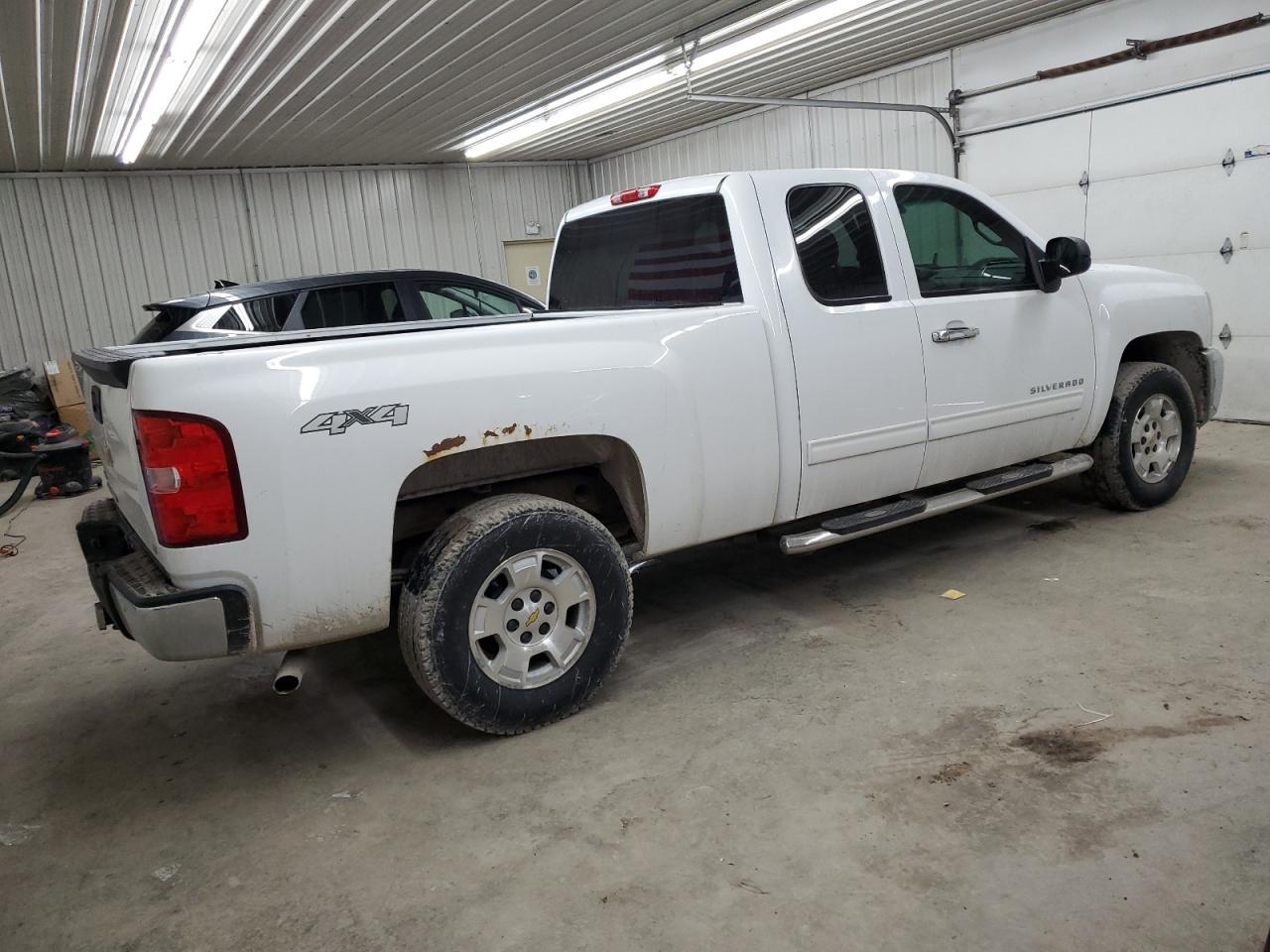 2012 CHEVROLET SILVERADO - Image 3