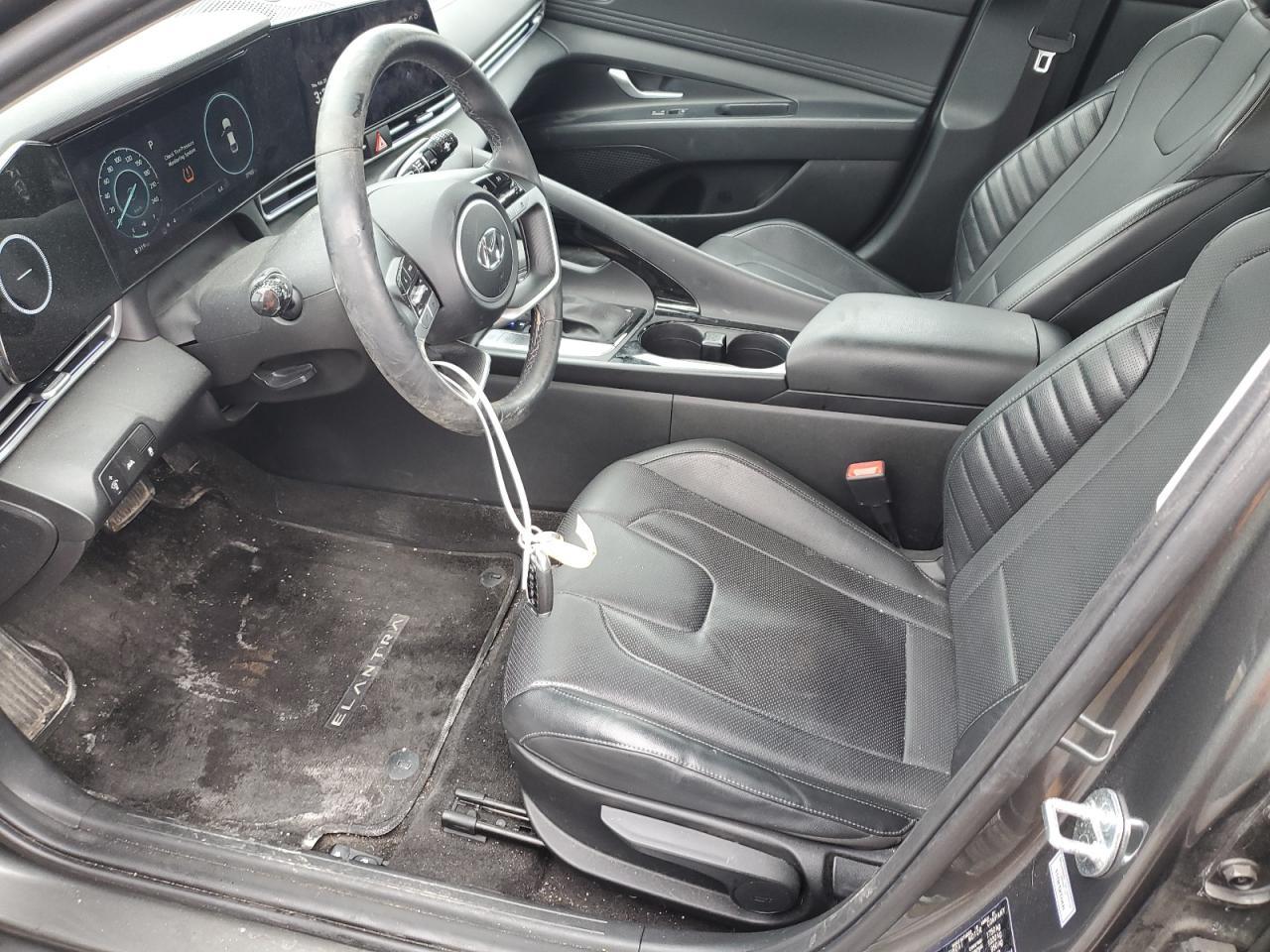 2023 HYUNDAI ELANTRA SE - Фото 7