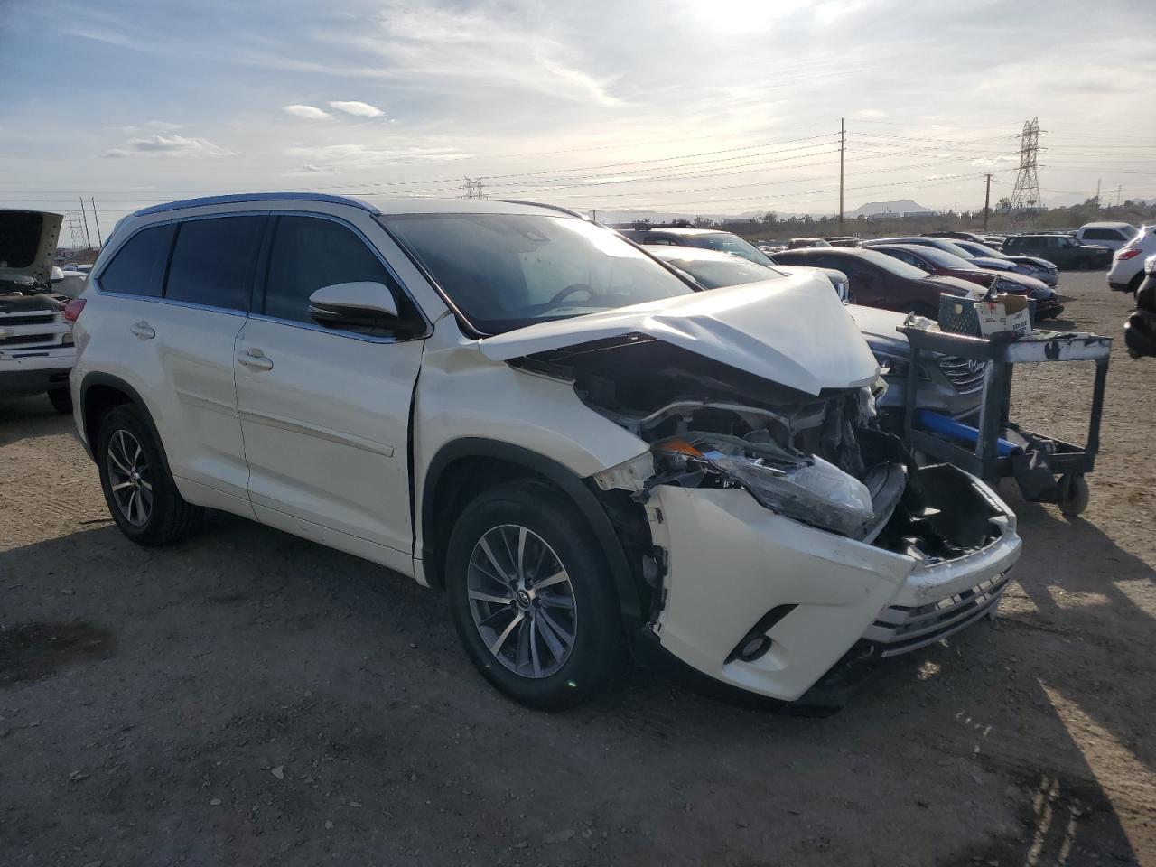 2018 TOYOTA HIGHLANDER - Фото 4