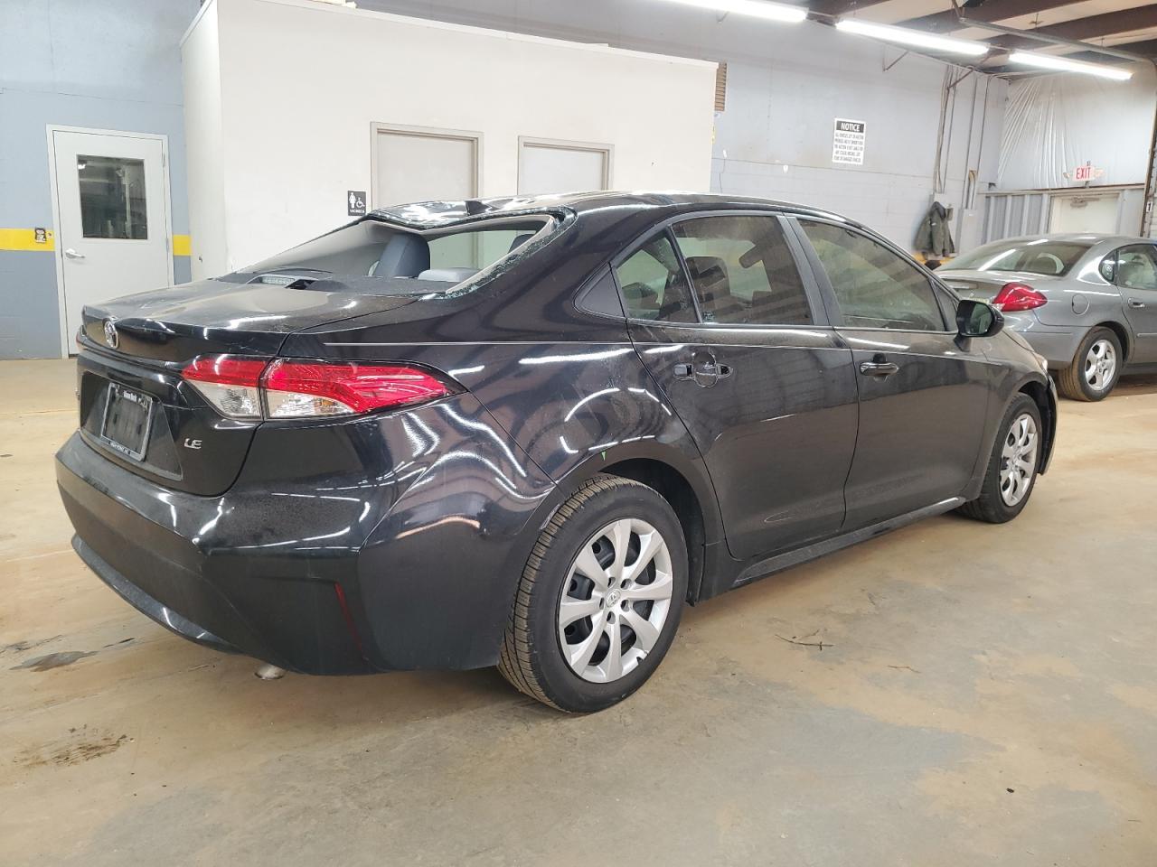 2020 TOYOTA COROLLA LE - Image 3