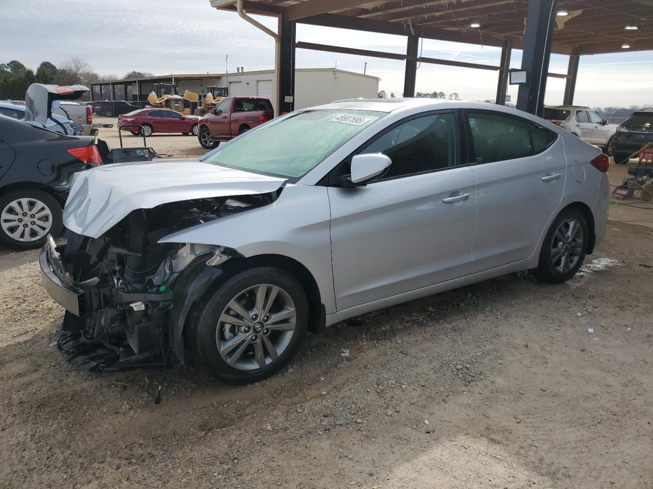 2018 HYUNDAI ELANTRA SE