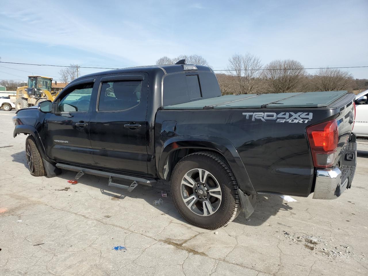 2017 TOYOTA TACOMA DOU - Фото 2