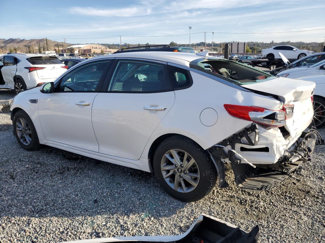 2019 KIA OPTIMA LX - Фото 2