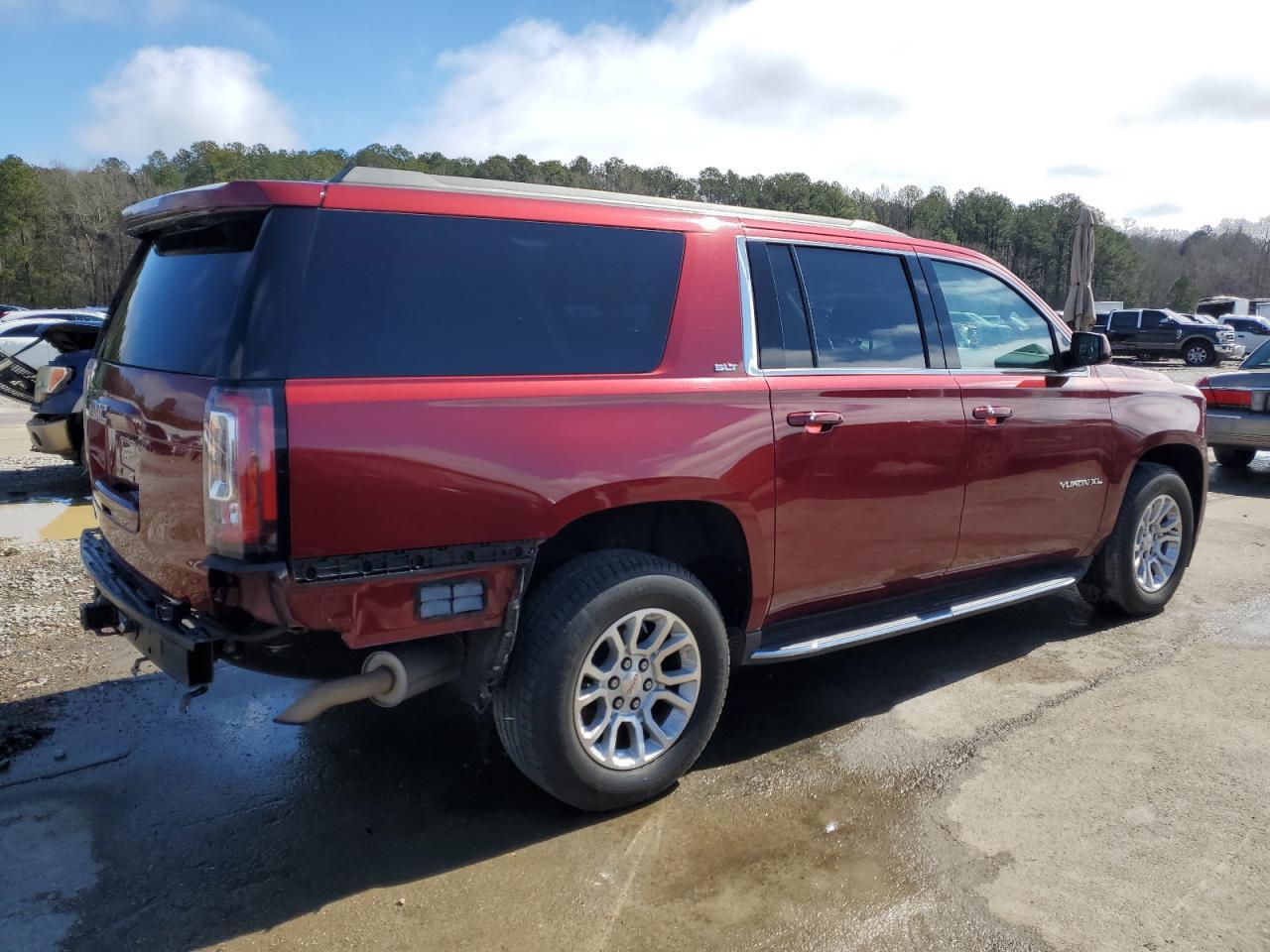 2016 GMC YUKON XL C - Фото 3