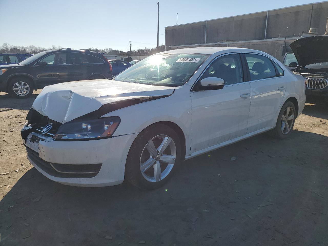 2013 VOLKSWAGEN PASSAT SE