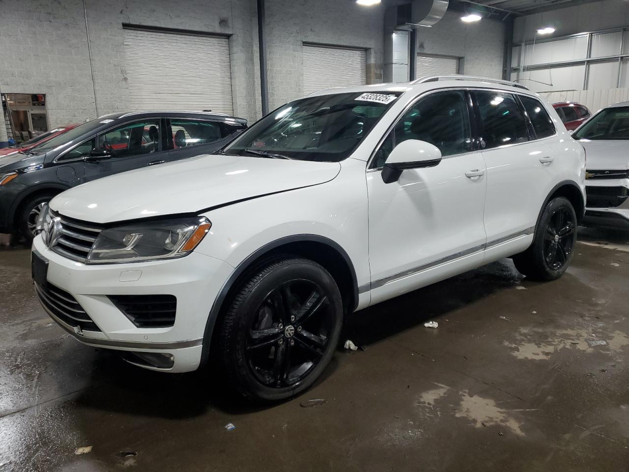 2017 VOLKSWAGEN TOUAREG WO