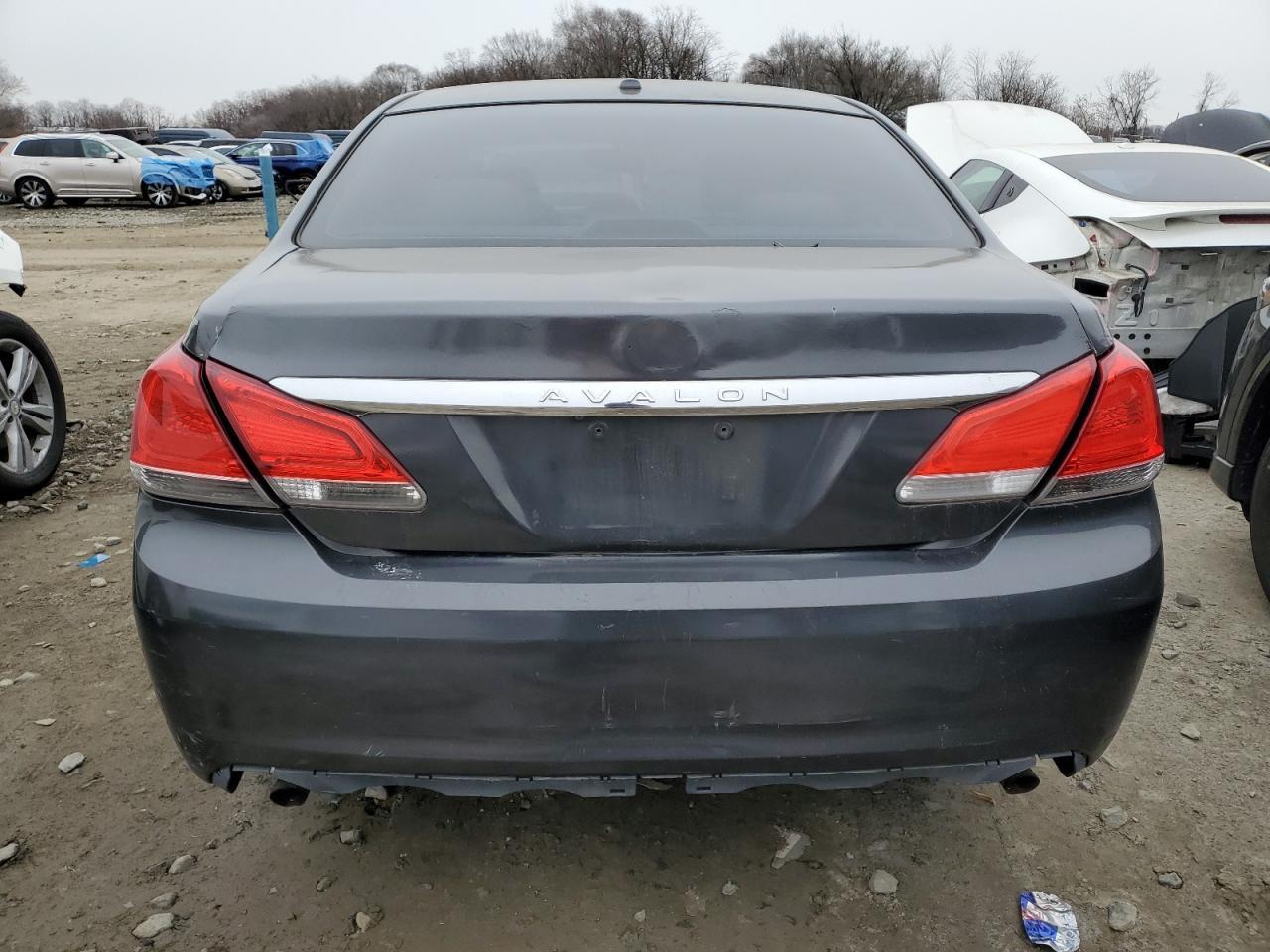 2011 TOYOTA AVALON BAS - Image 6