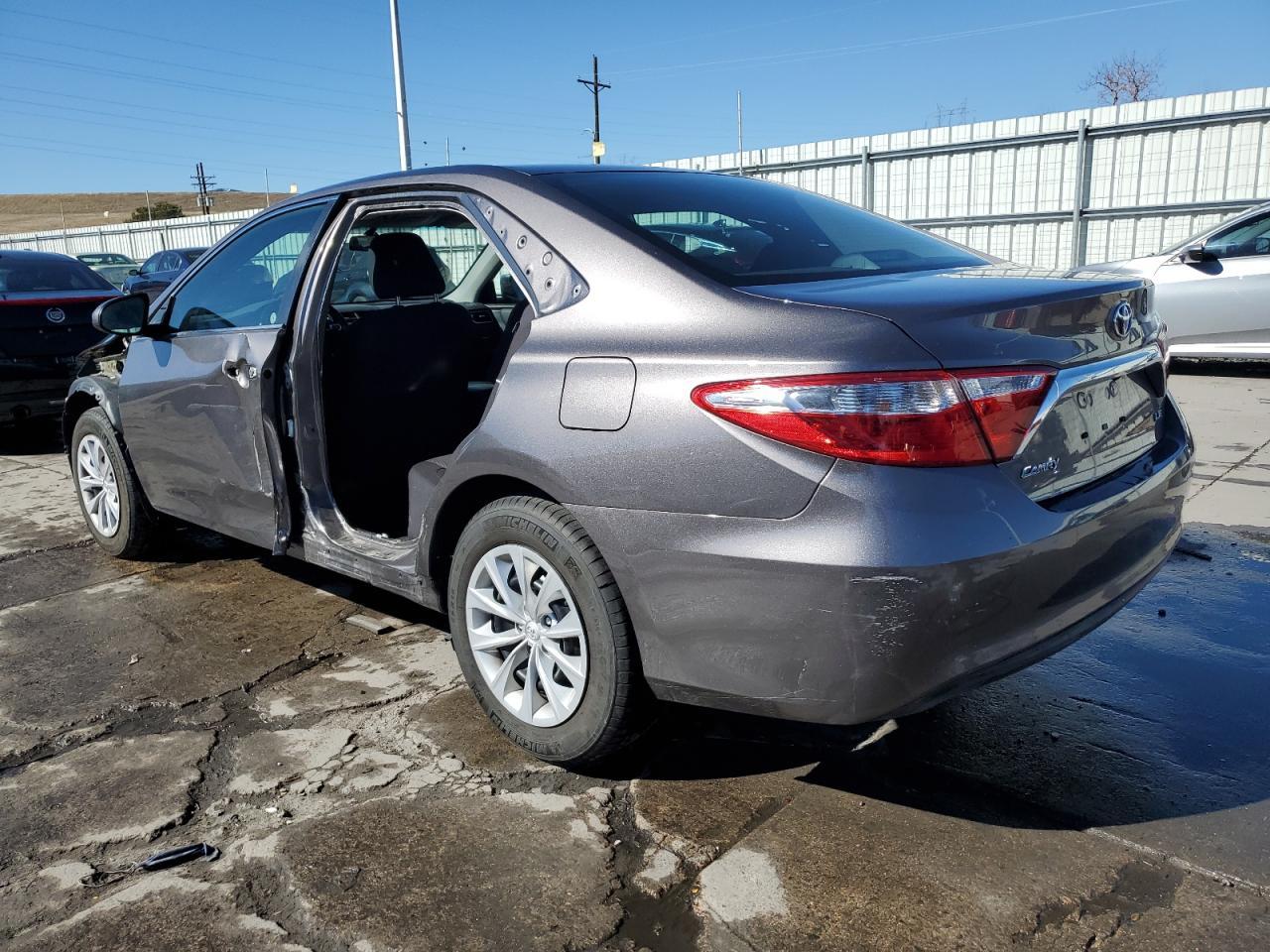 2016 TOYOTA CAMRY LE - Image 2