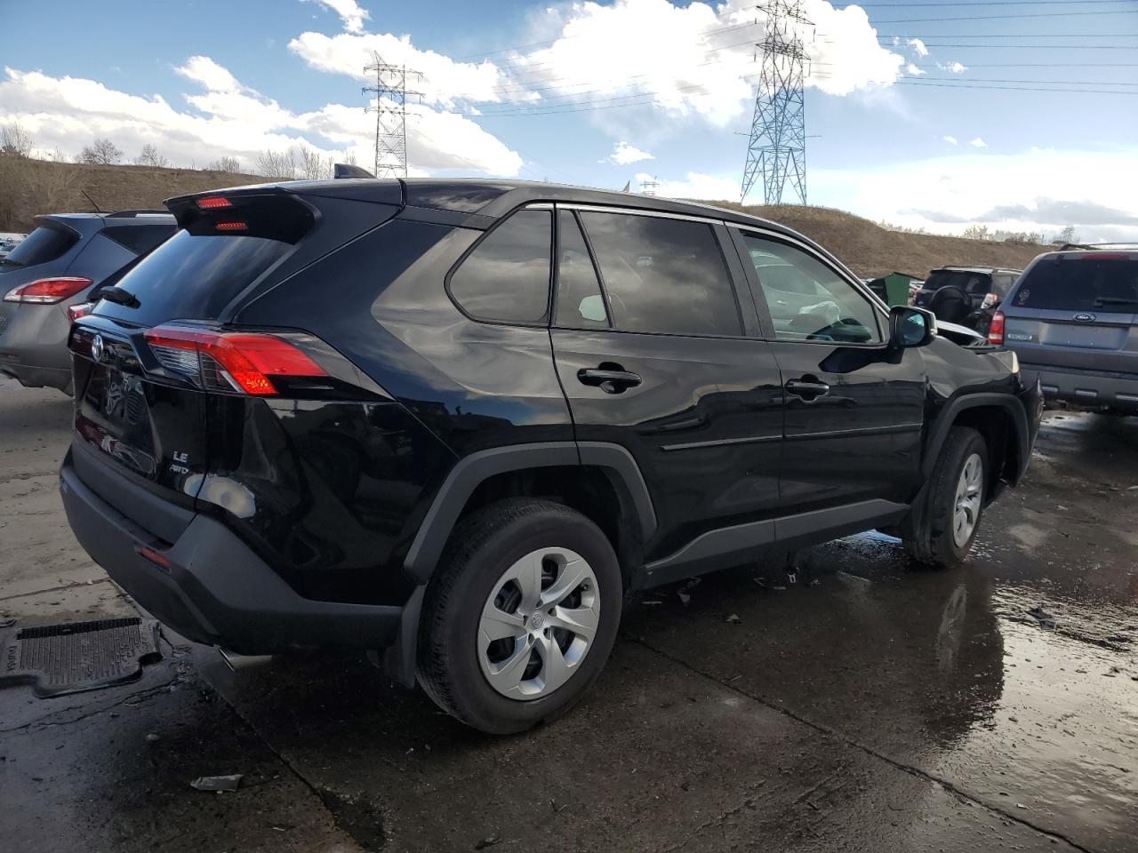 2023 TOYOTA RAV4 LE - Фото 3