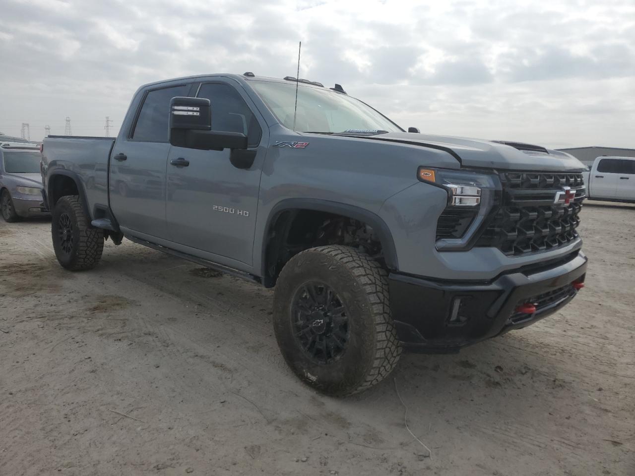 2024 CHEVROLET SILVERADO - Image 4