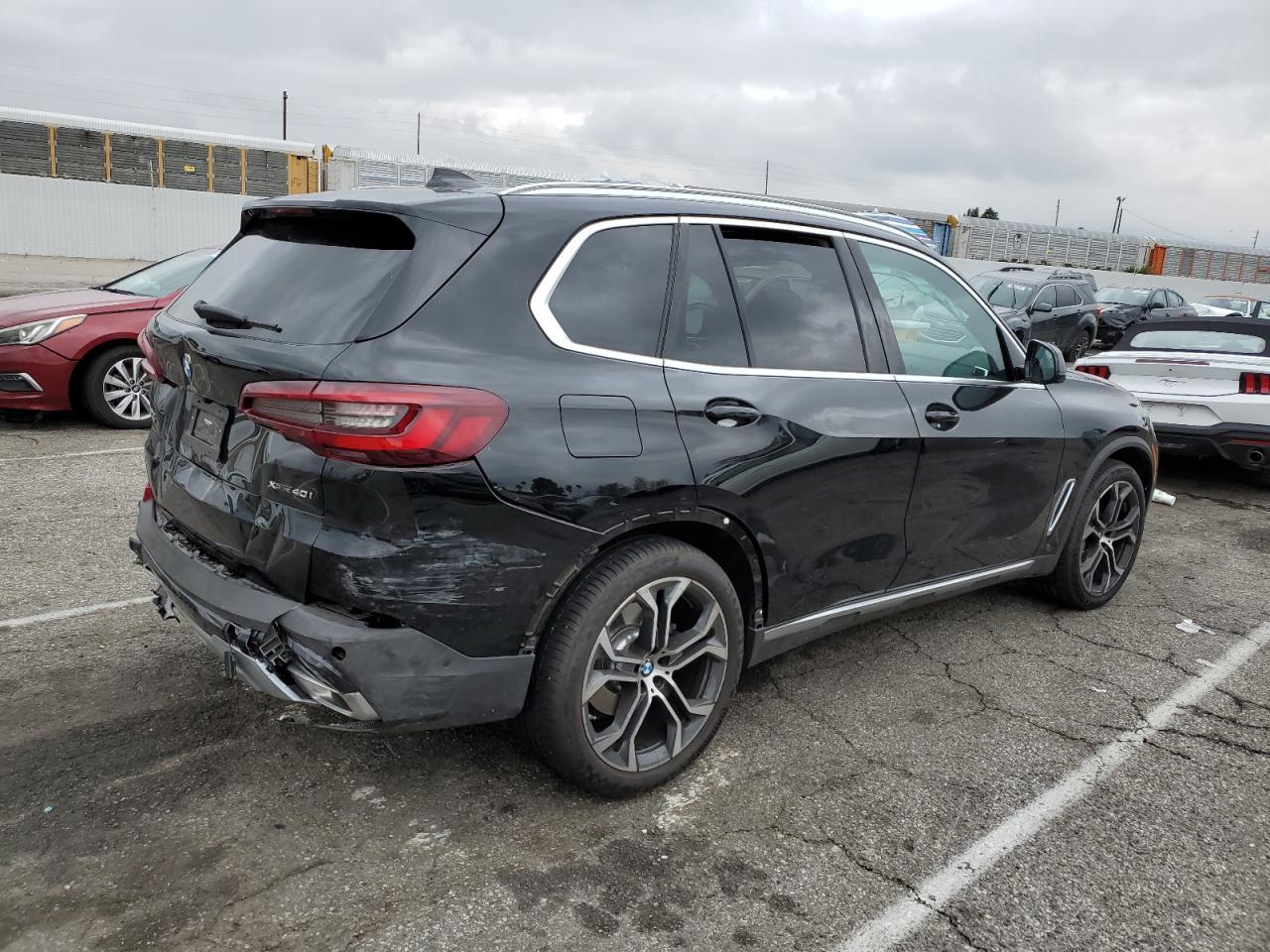 2023 BMW X5 XDRIVE4 - Фото 3