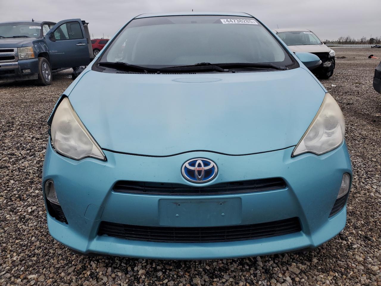 2013 TOYOTA PRIUS C - Фото 5
