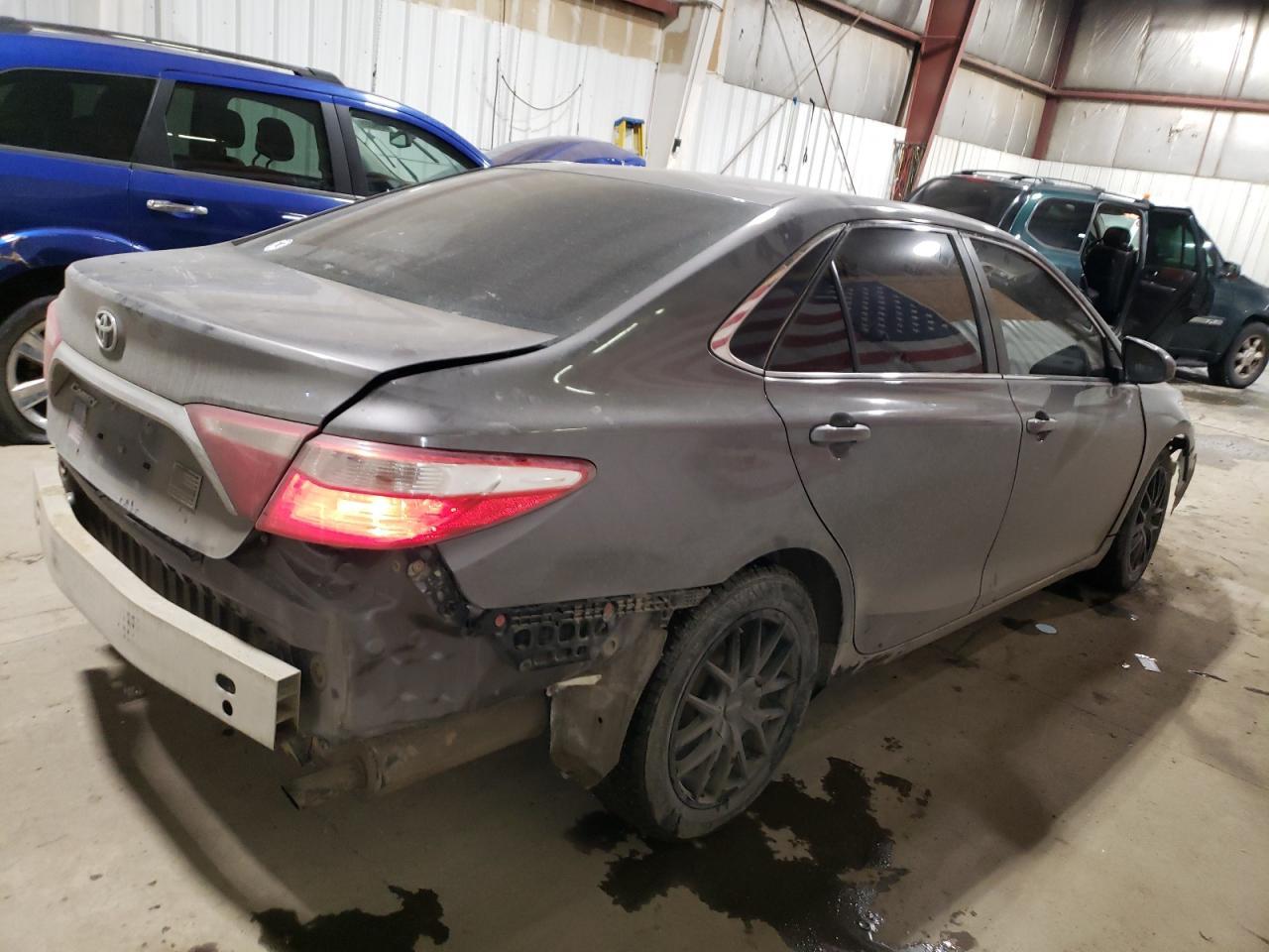 2016 TOYOTA CAMRY LE - Фото 3