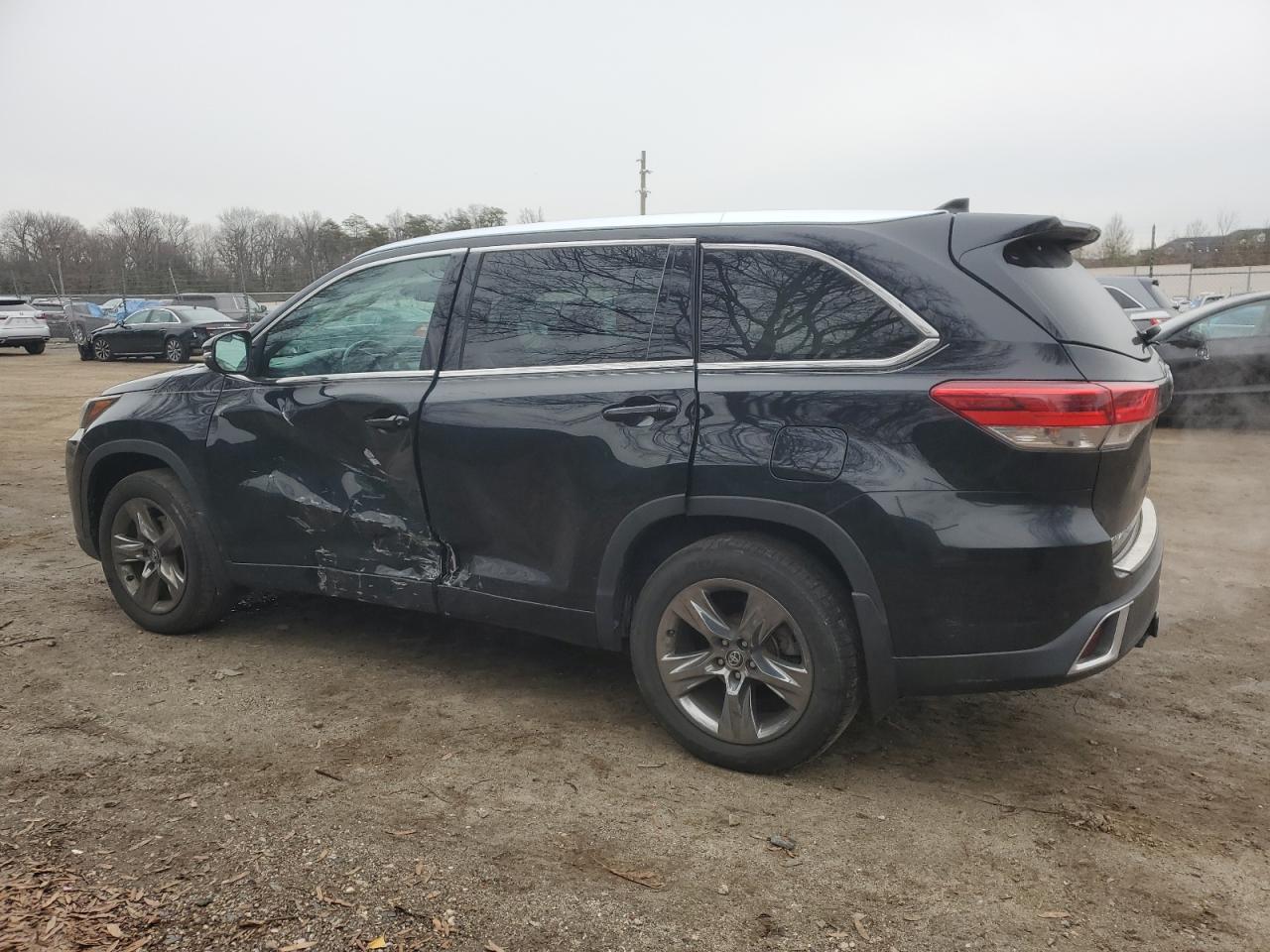 2018 TOYOTA HIGHLANDER - Фото 2