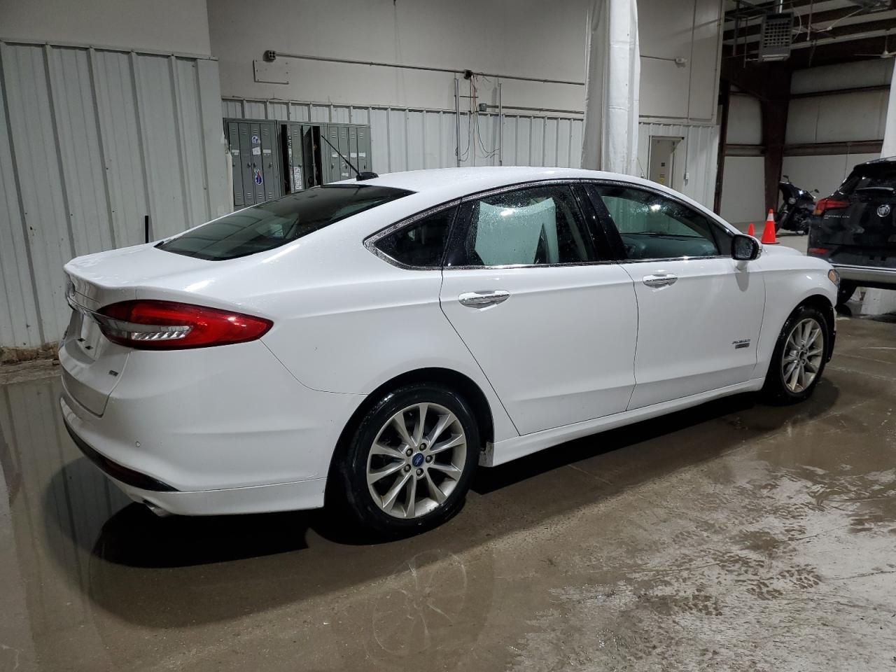 2017 FORD FUSION SE - Фото 3