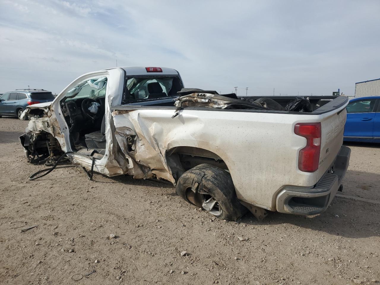2019 CHEVROLET SILVERADO - Фото 2