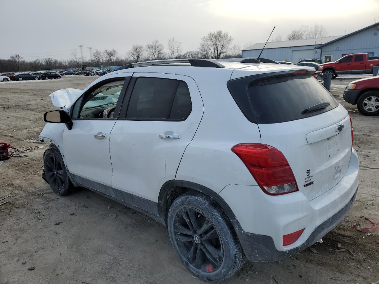 2019 CHEVROLET TRAX 1LT - Фото 2