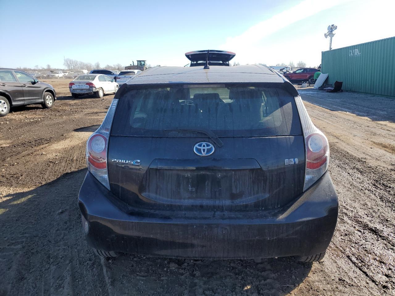 2013 TOYOTA PRIUS C - Фото 6