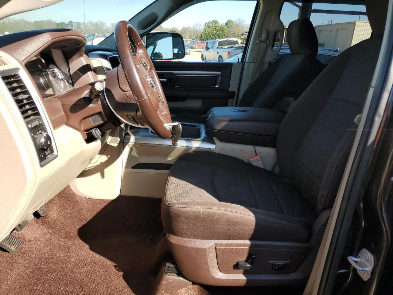 2017 RAM 1500 SLT - Фото 7