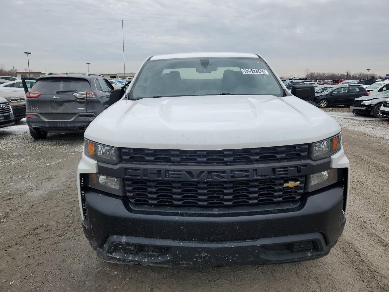 2019 CHEVROLET SILVERADO - Фото 5