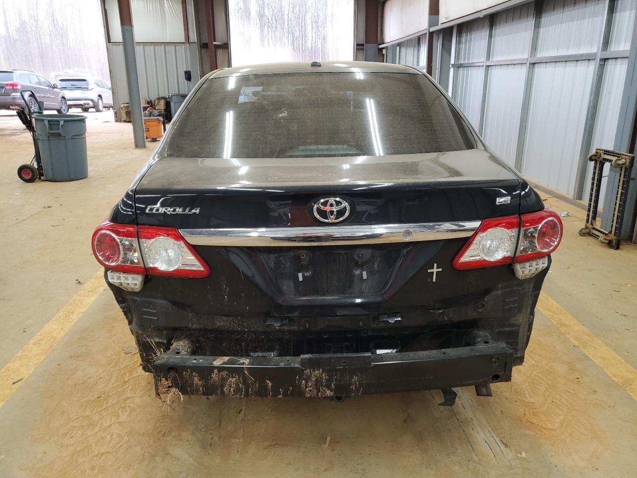 2013 TOYOTA COROLLA BA - Фото 6