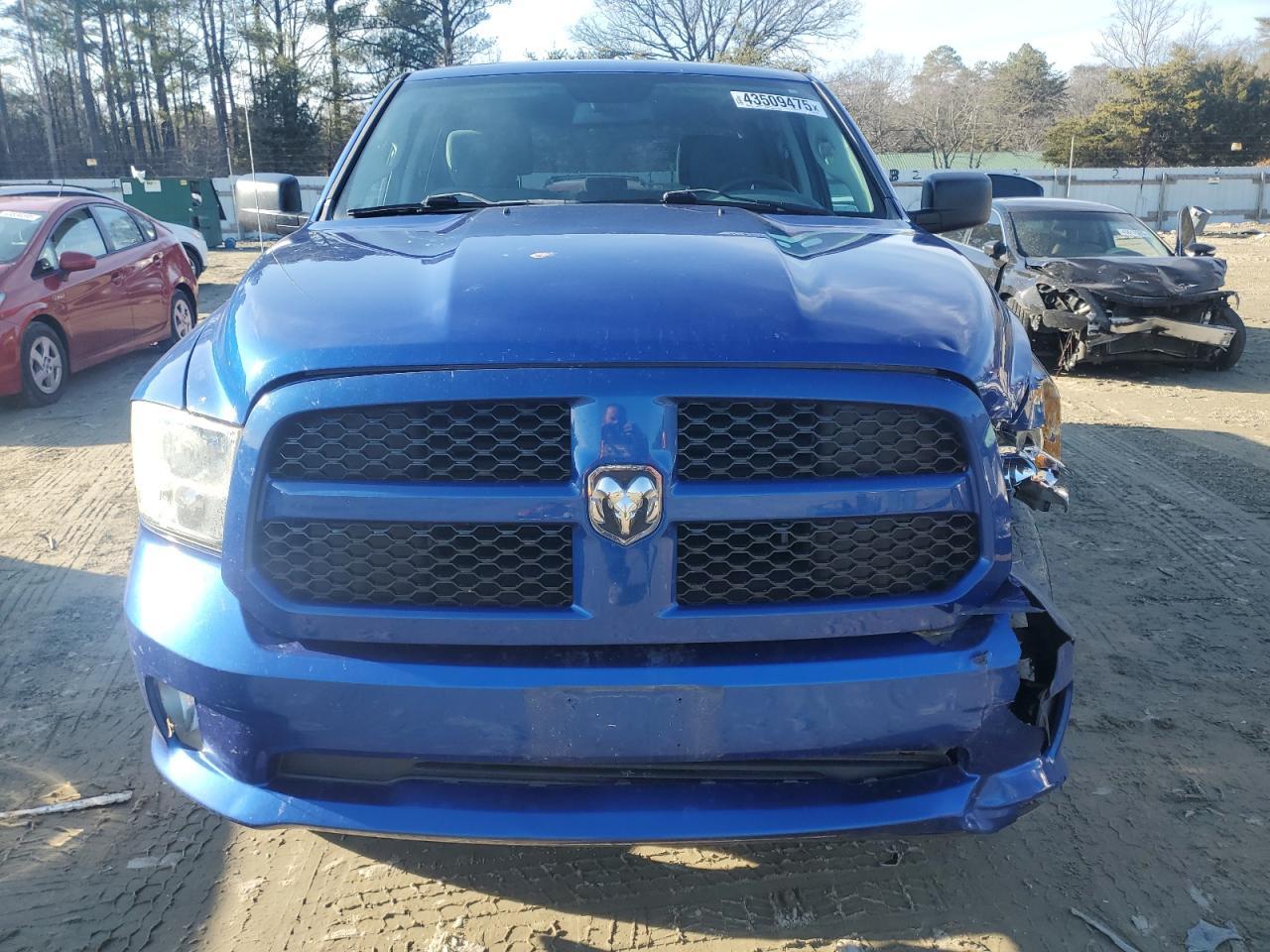 2015 RAM 1500 ST - Image 5