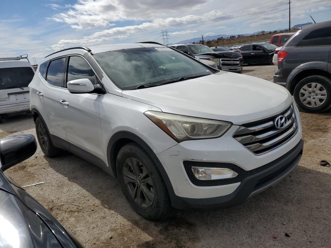 2013 HYUNDAI SANTA FE S - Image 4