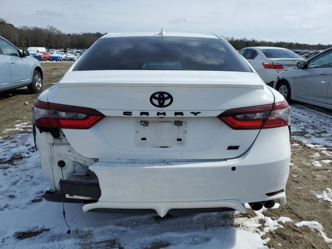 2021 TOYOTA CAMRY SE - Image 6