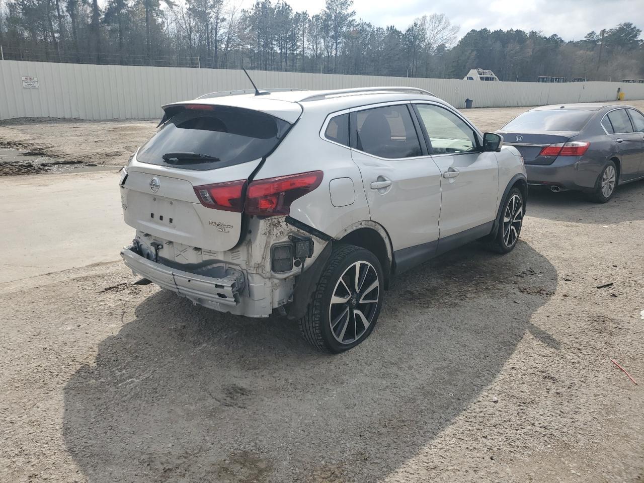 2018 NISSAN ROGUE SPOR - Фото 3