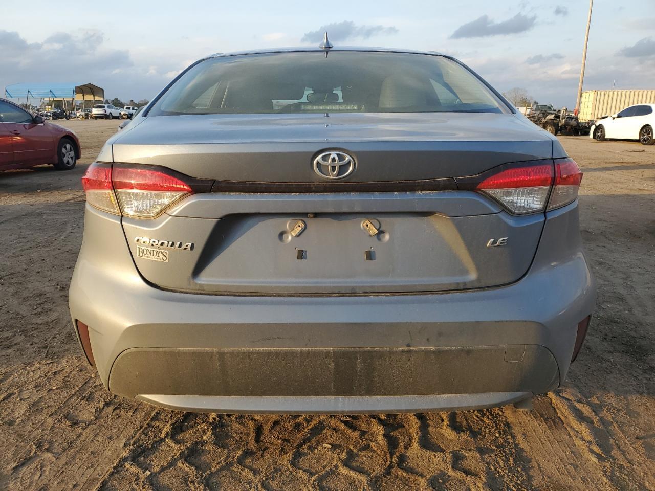 2022 TOYOTA COROLLA LE - Image 6