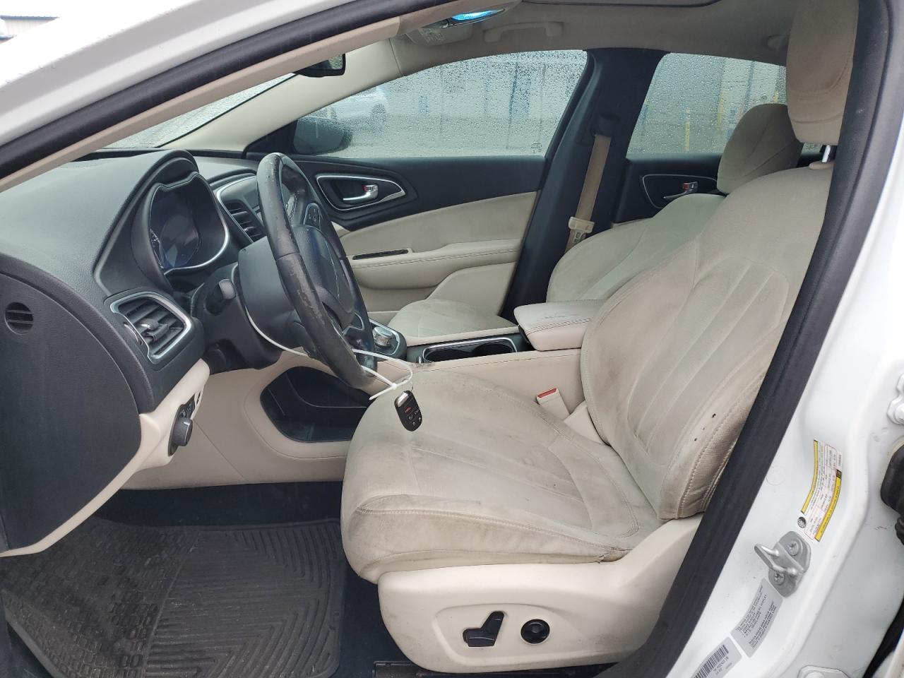 2015 CHRYSLER 200 LIMITE - Image 7
