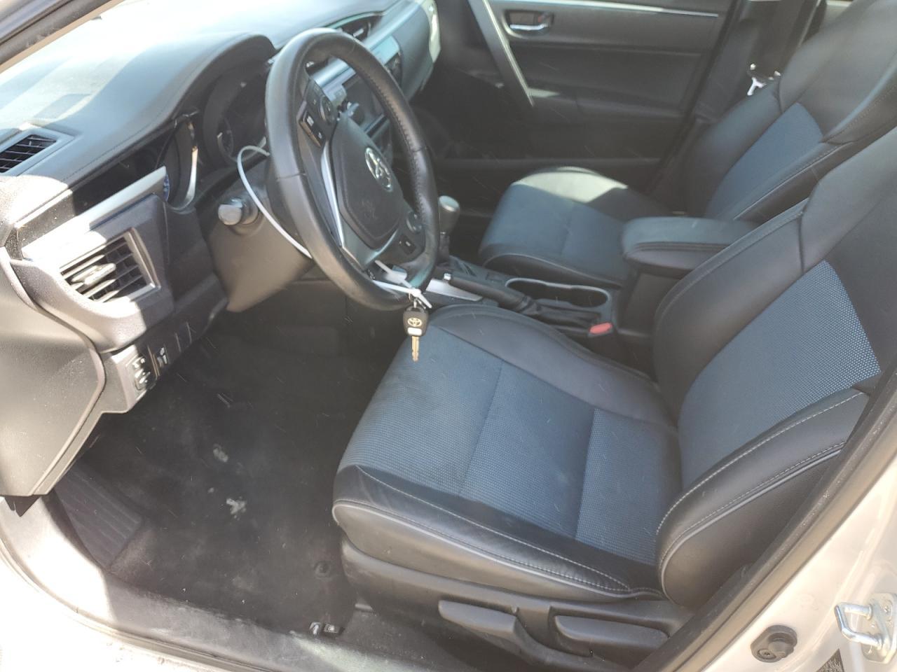 2015 TOYOTA COROLLA L - Фото 7