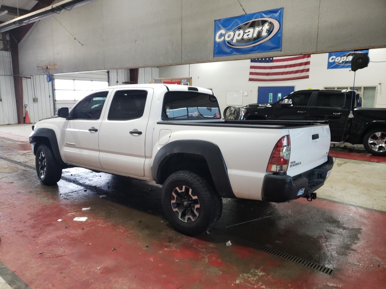2014 TOYOTA TACOMA DOU - Фото 2