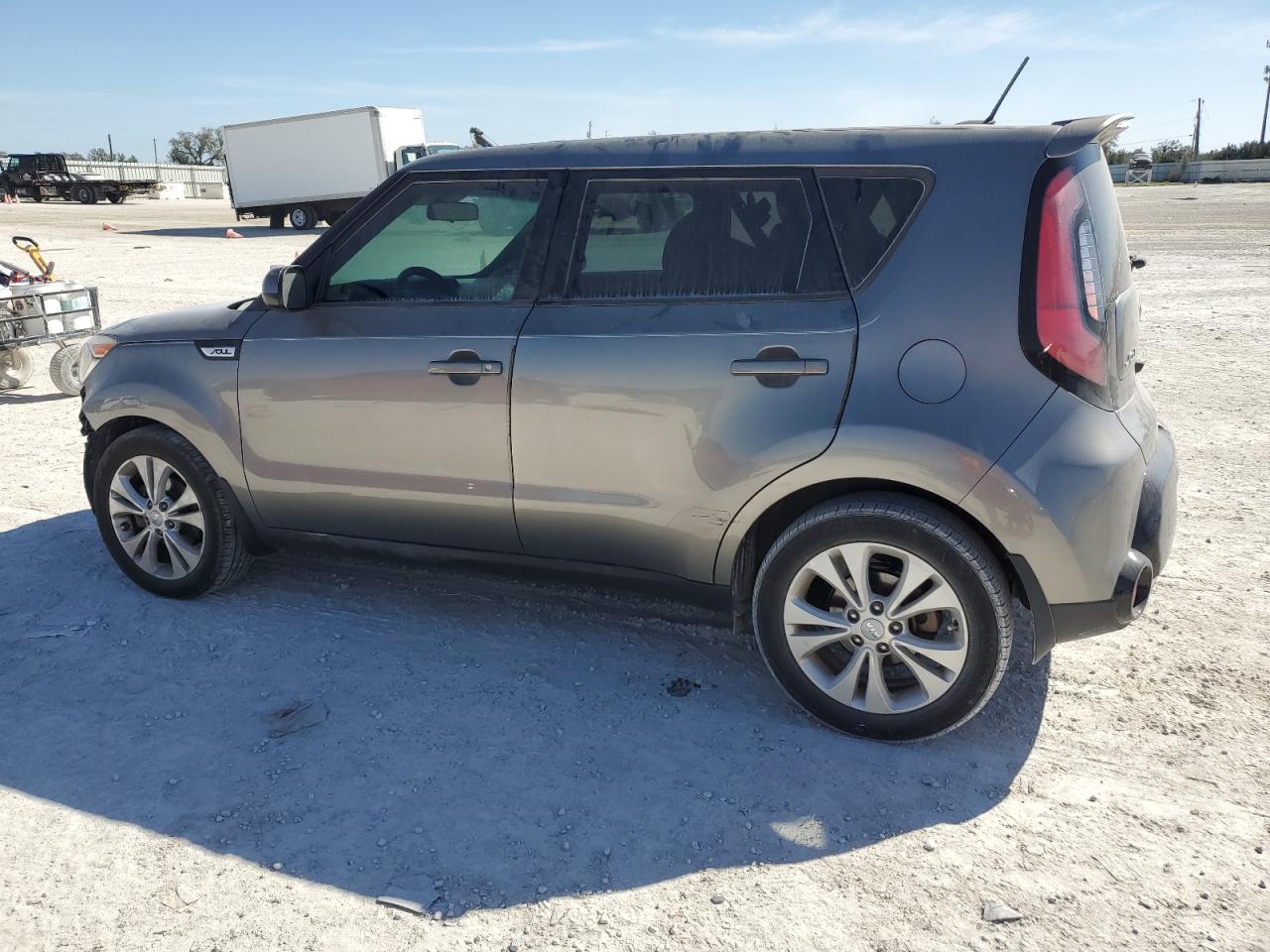 2016 KIA SOUL + - Image 2