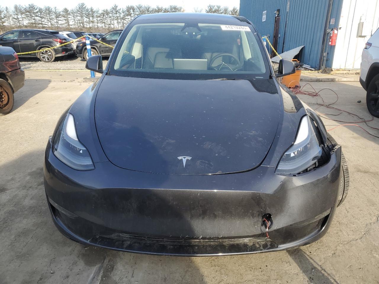 2024 TESLA MODEL Y - Фото 5