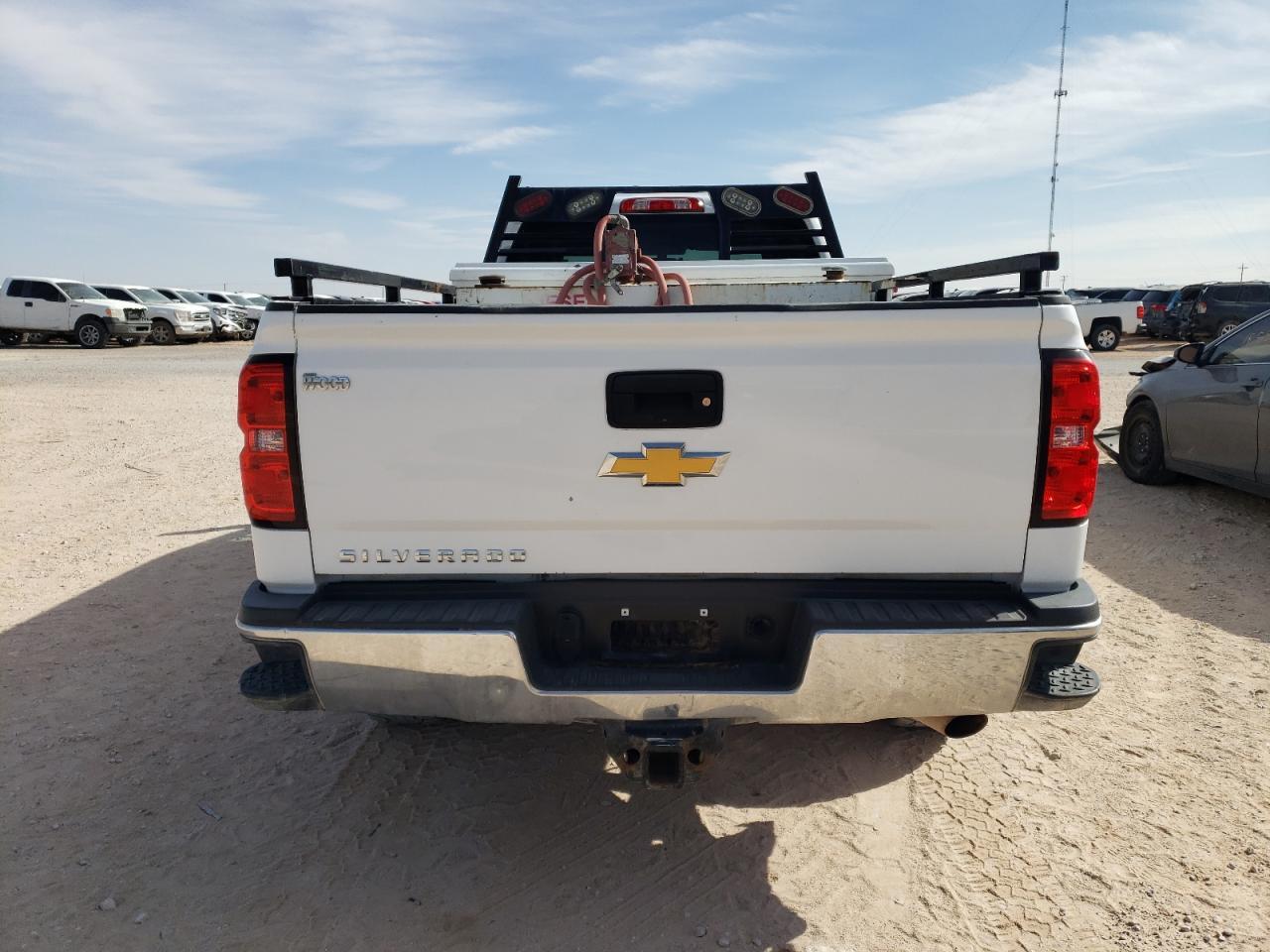 2018 CHEVROLET SILVERADO - Image 6