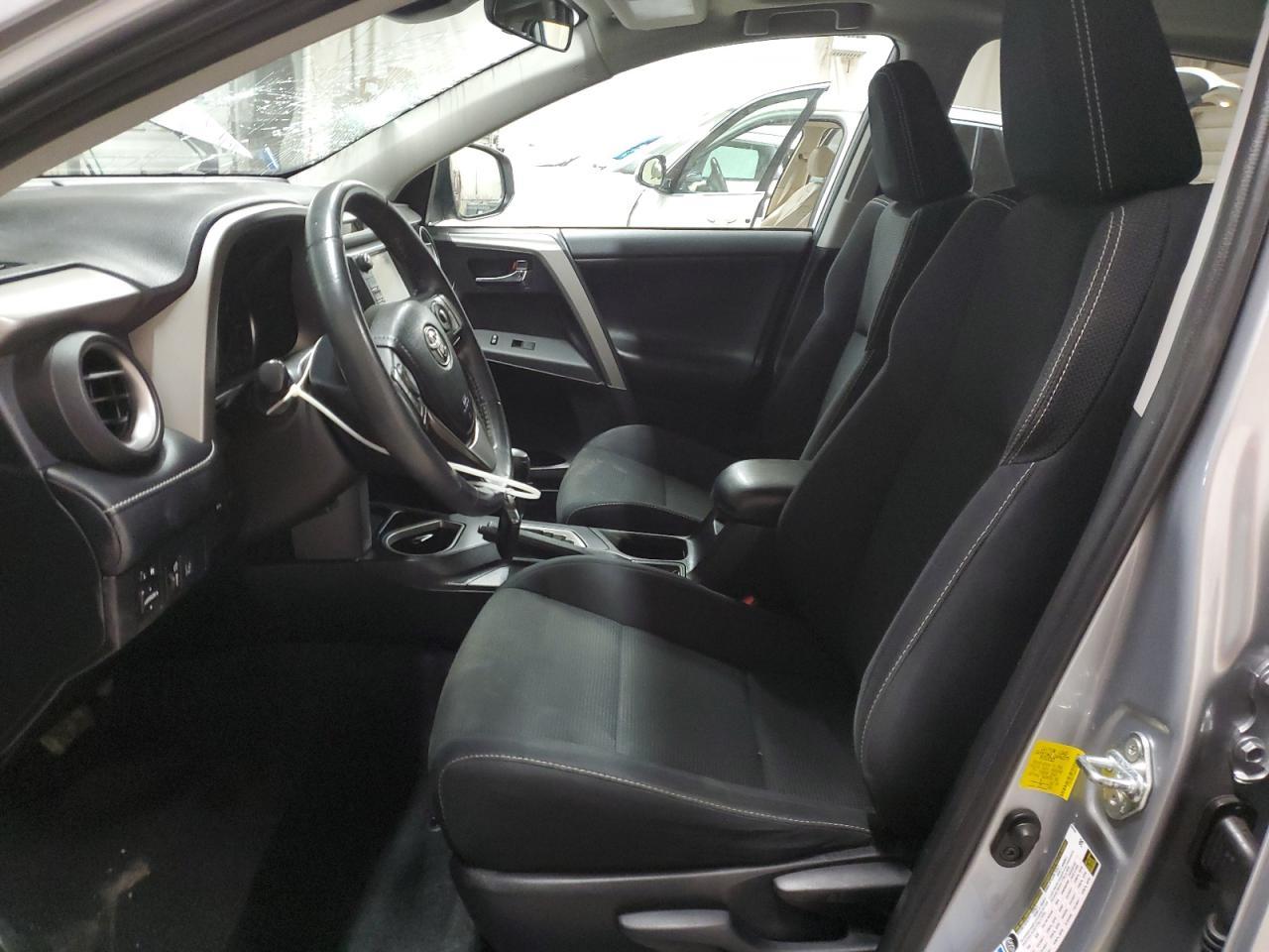 2016 TOYOTA RAV4 XLE - Фото 7