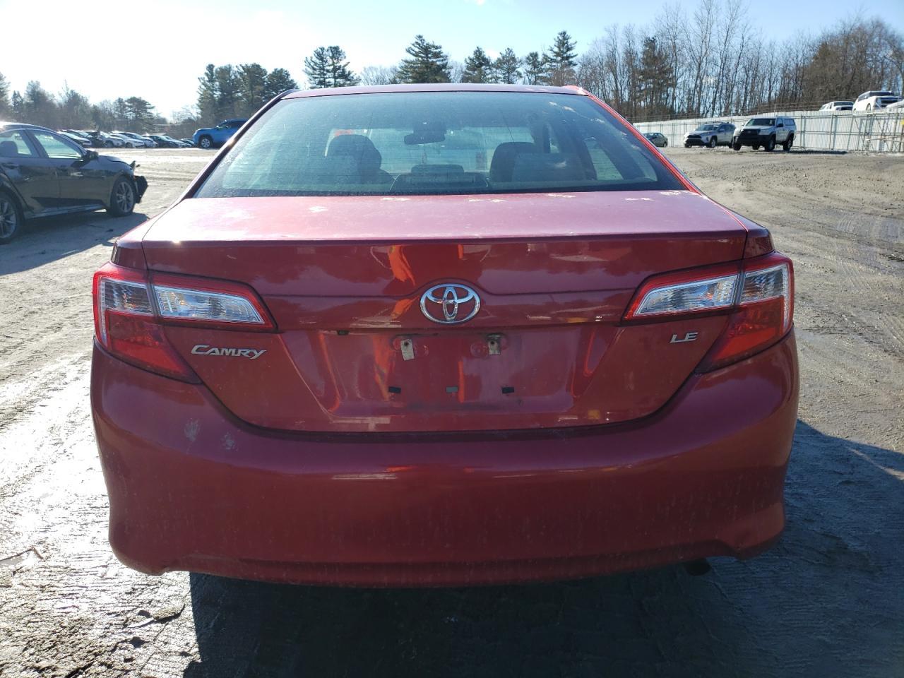 2014 TOYOTA CAMRY L - Image 6