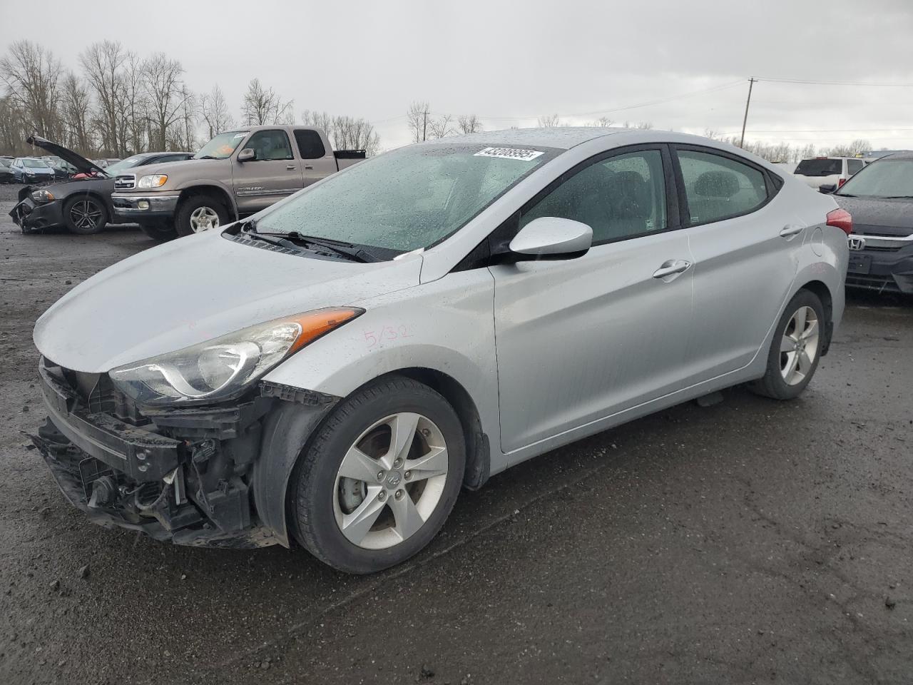 2013 HYUNDAI ELANTRA GL