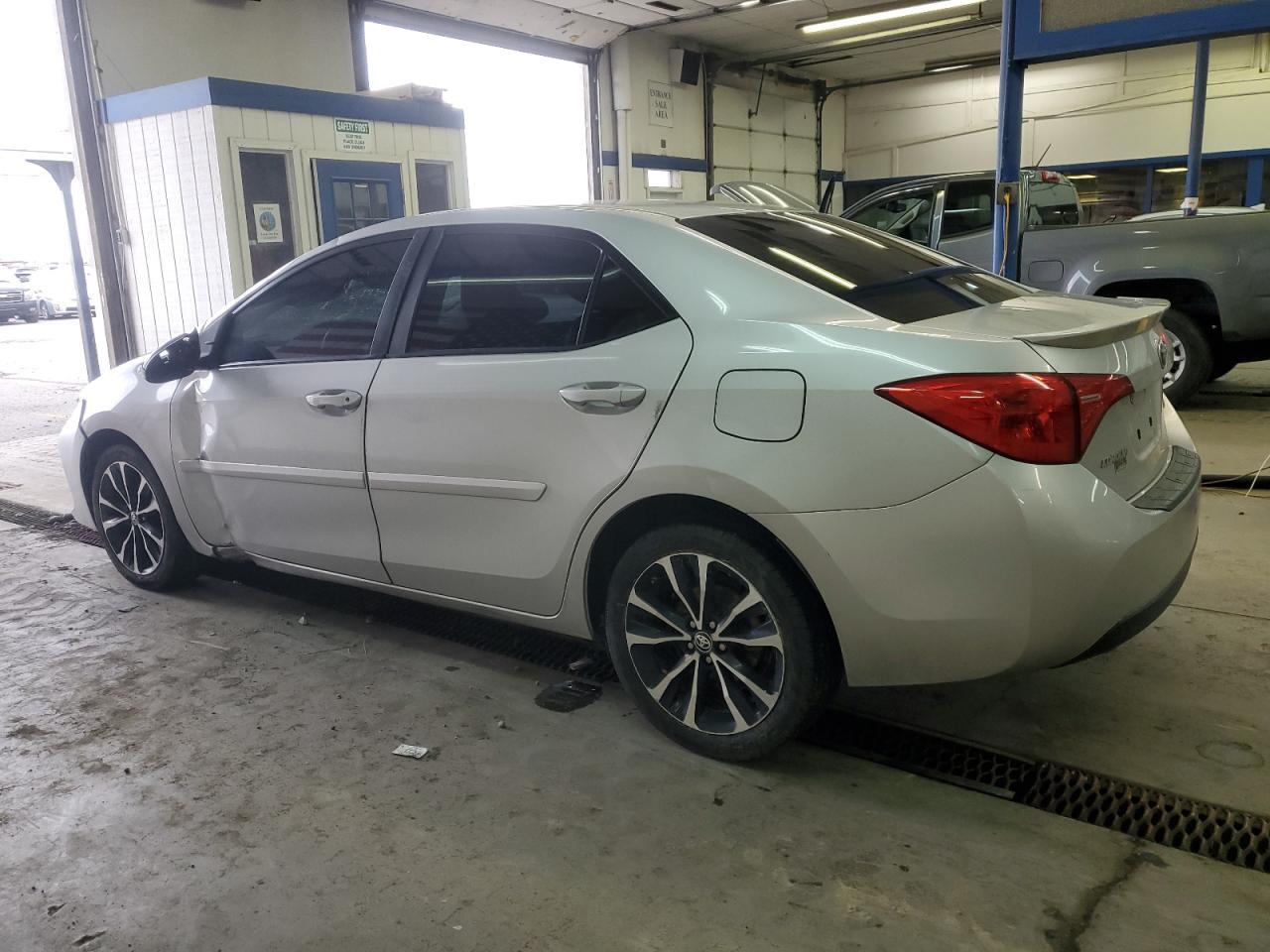 2019 TOYOTA COROLLA L - Image 2