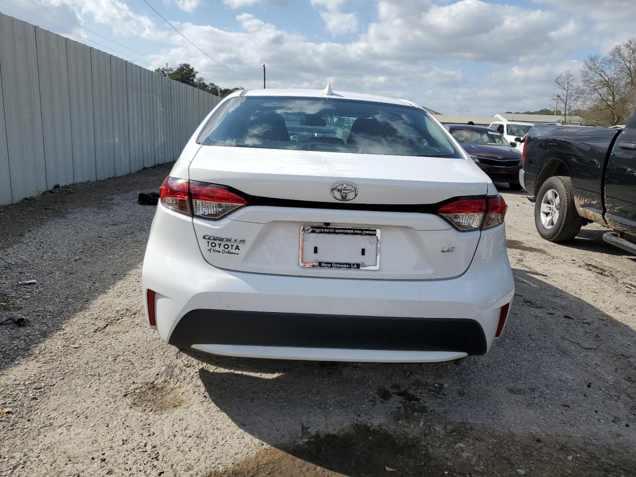 2021 TOYOTA COROLLA LE - Image 6