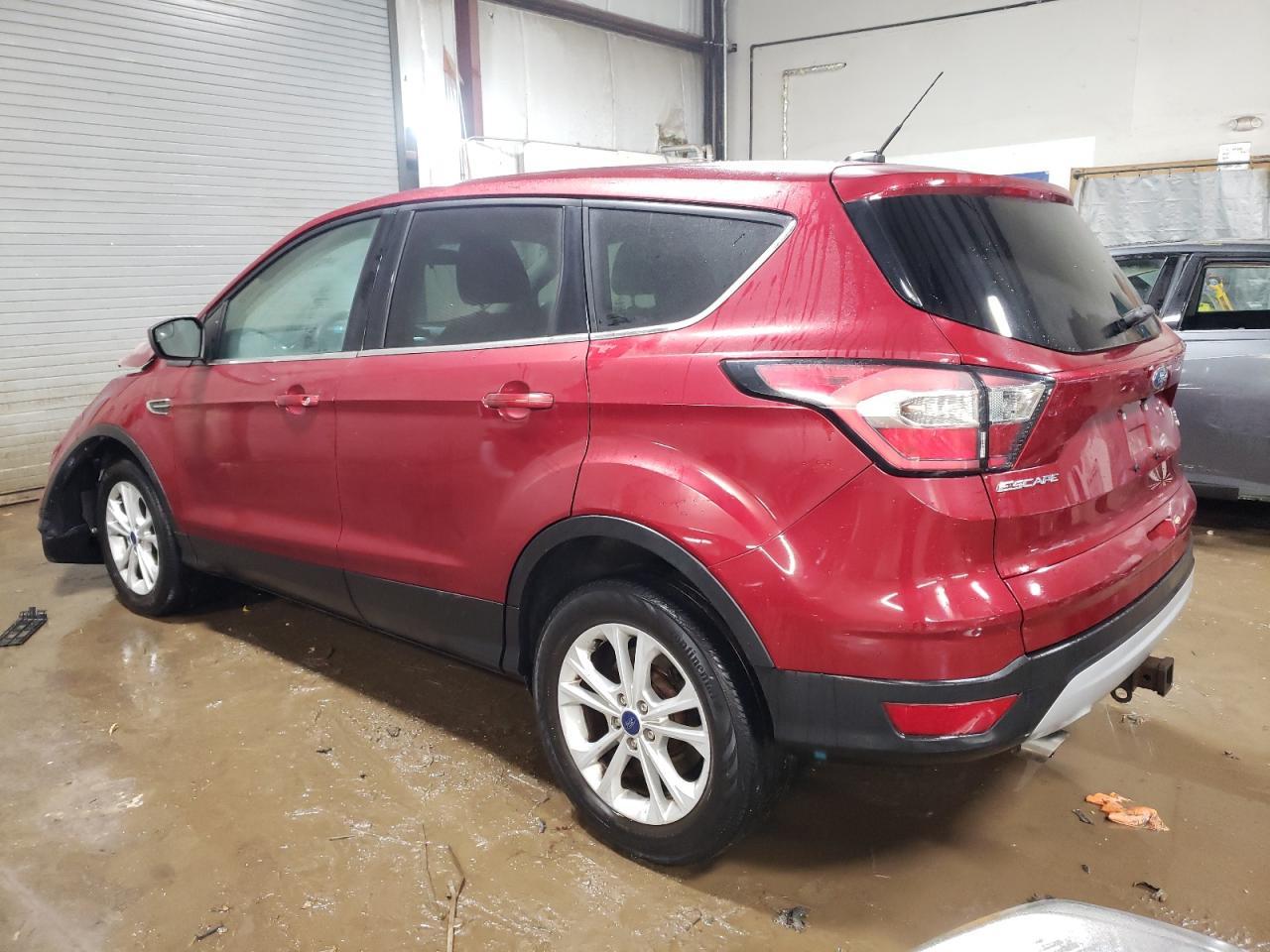 2017 FORD ESCAPE SE - Image 2