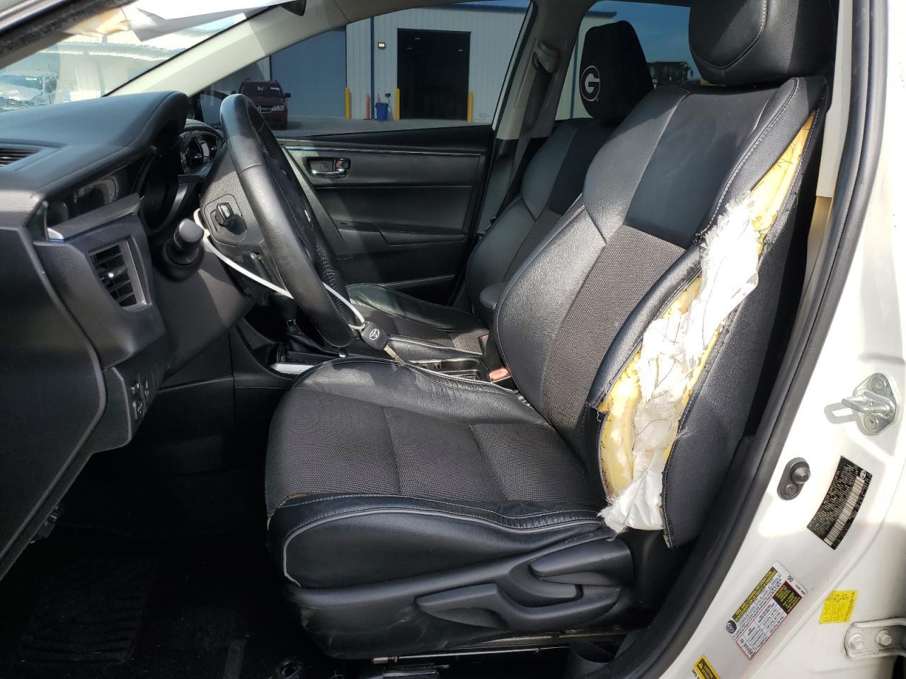 2015 TOYOTA COROLLA L - Фото 7