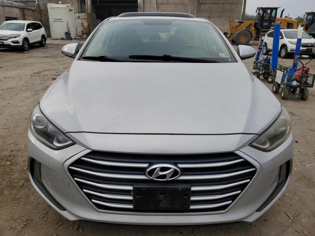 2018 HYUNDAI ELANTRA SE - Фото 5
